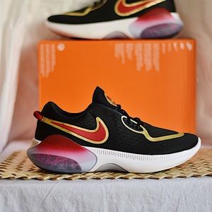 🚨SOLD🚨Nike Joyride Dual Run 2 POD